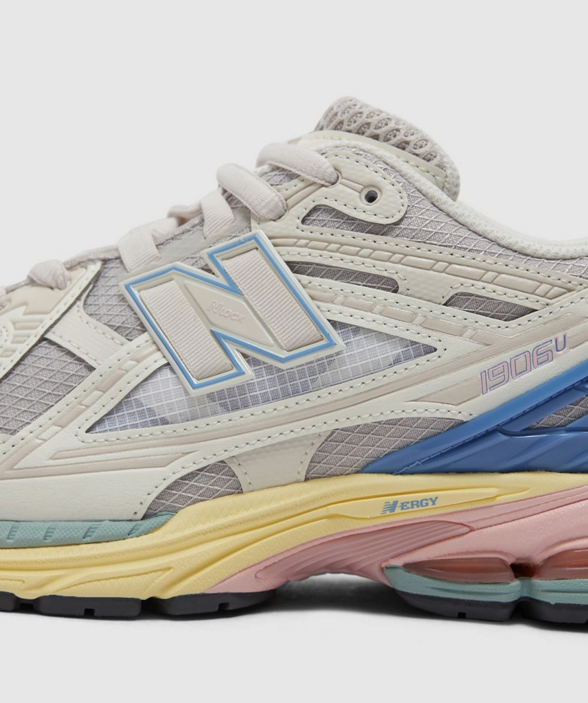 New Balance 1906 sneaker